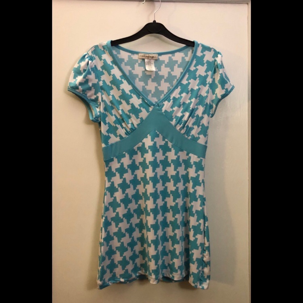 TENDENCY Block Pattern Top - Picture 3 of 3